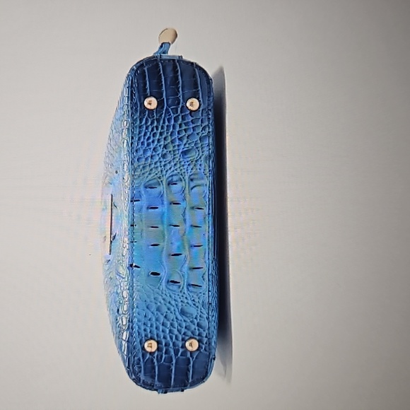 Vintage Crocodile Pattern - Picture 2 of 2